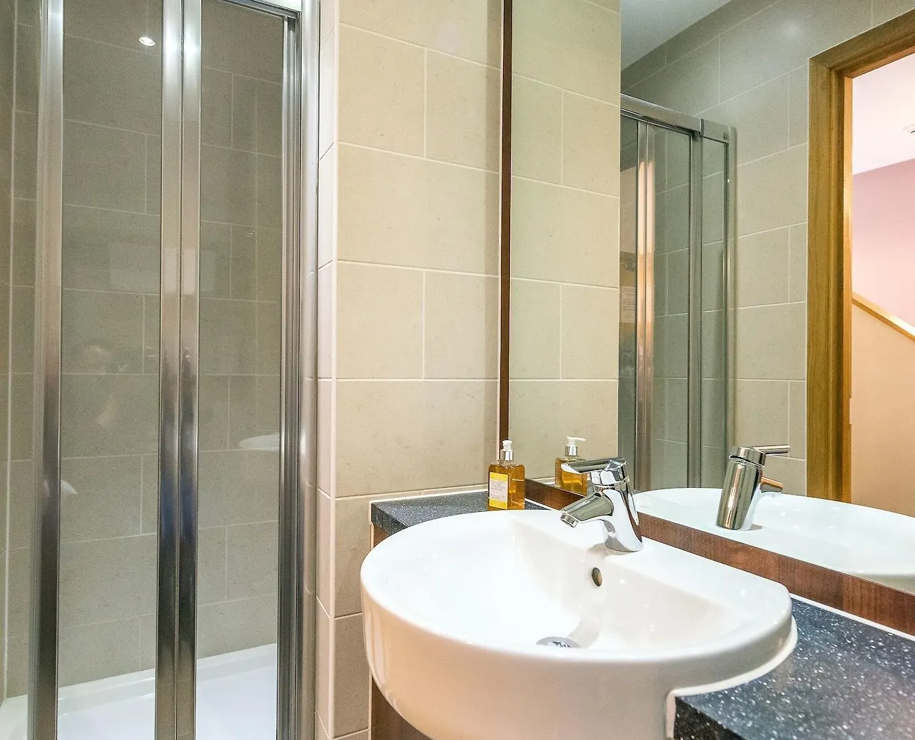 Km Apartments Edinburgh