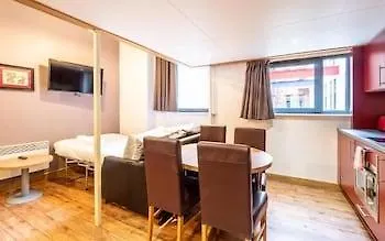 Km Apartments Edinburgh