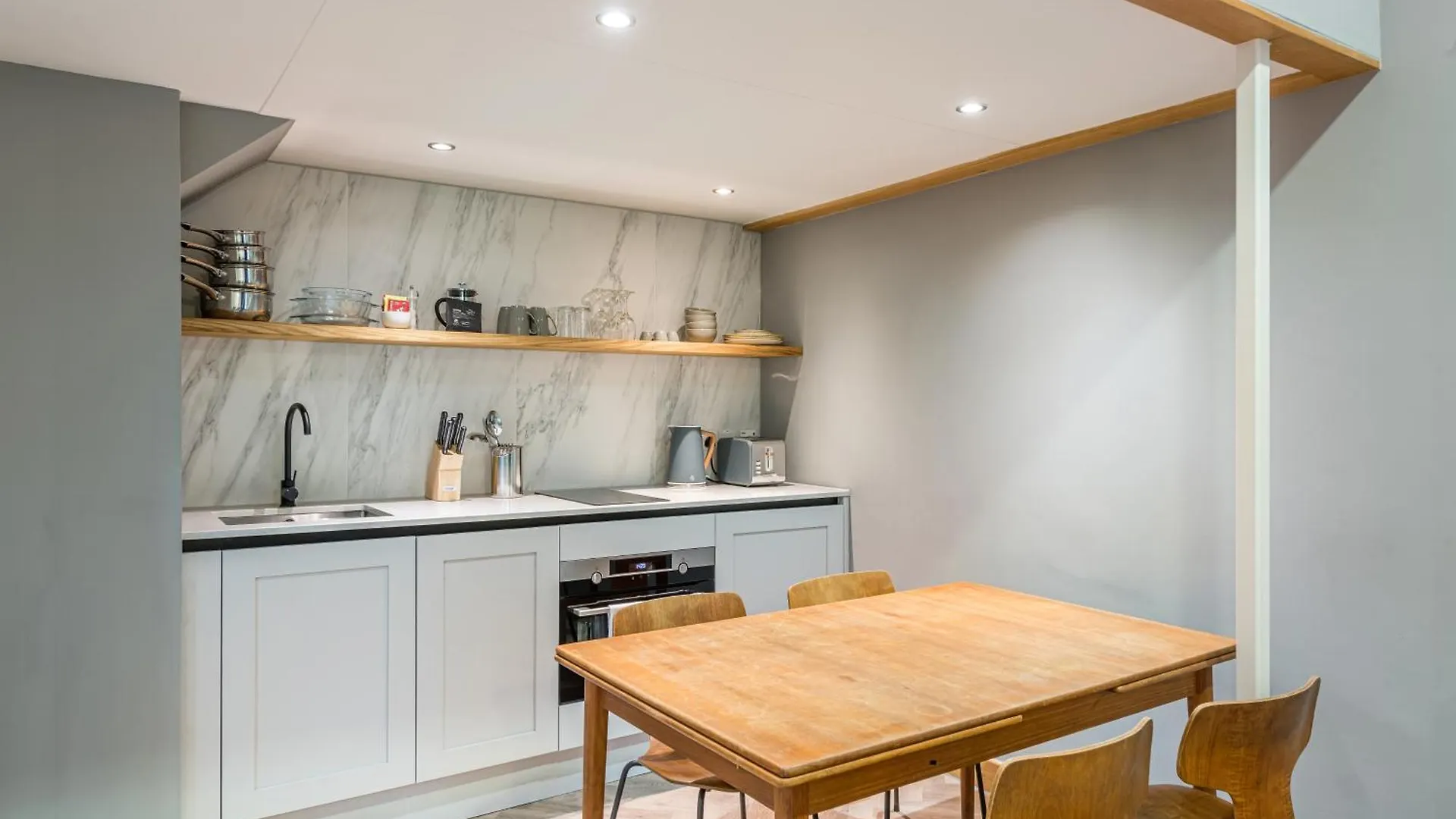 Km Apartments Edinburgh