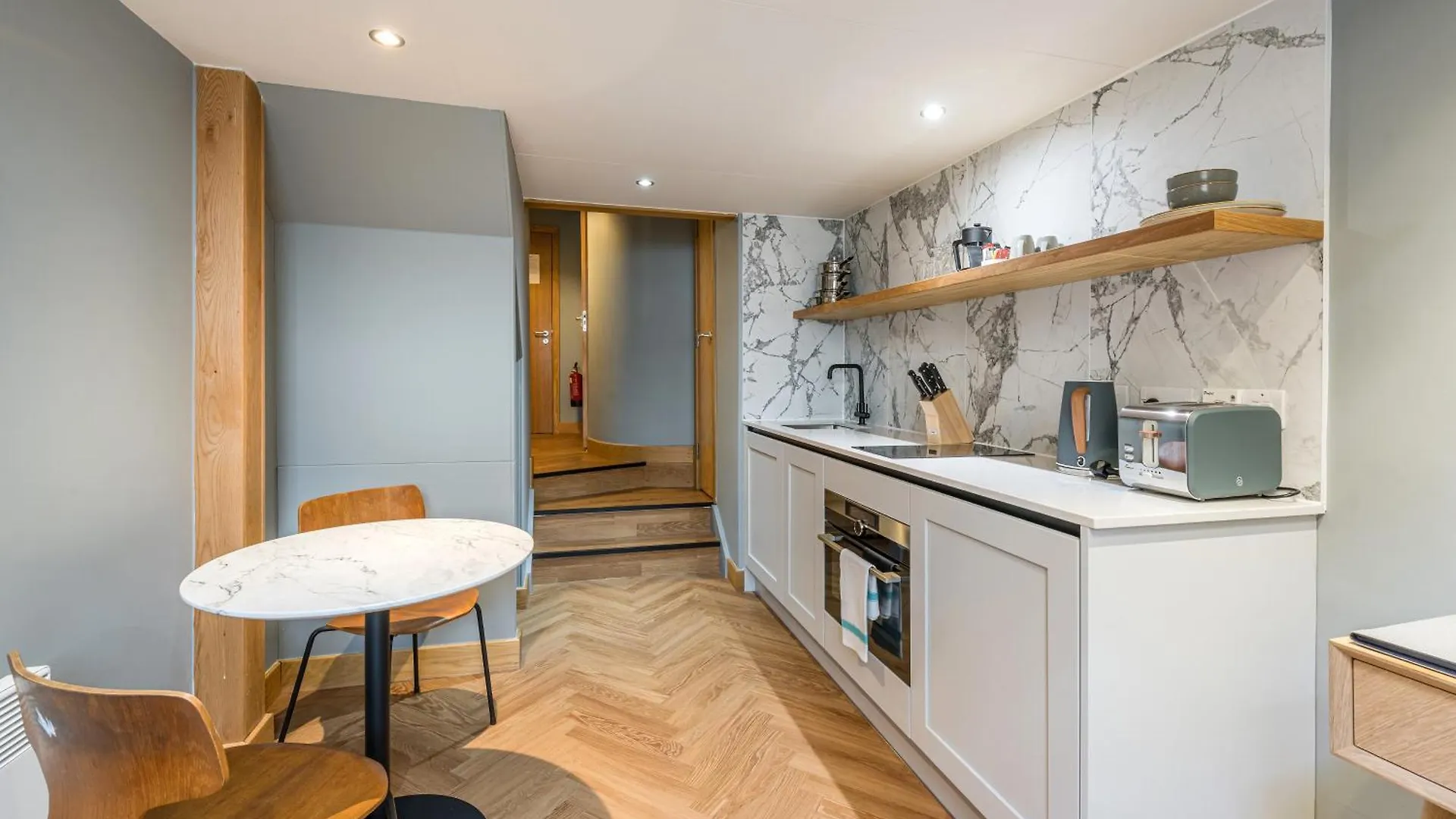 Km Apartments Edinburgh